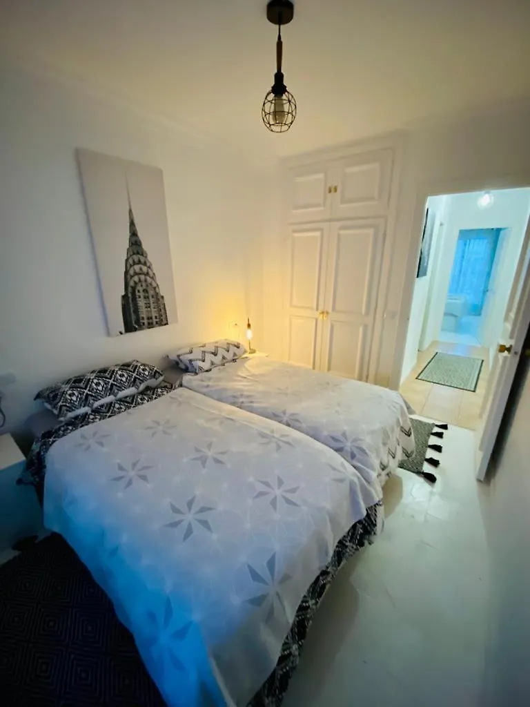 Benamara Gardens Apartment إِستيبونا